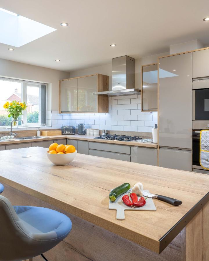 The Oaklands - Luxury Spacious 6-Bed, Near Solihull, Birmingham City, Jlr, Nec, Airport, Resorts World, Hs2 Exterior foto